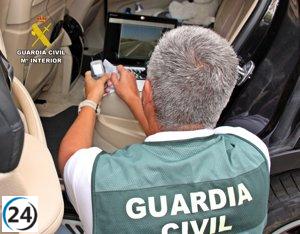 Detienen a cuatro personas por suplantar identidades en exámenes de conducir en Badajoz.