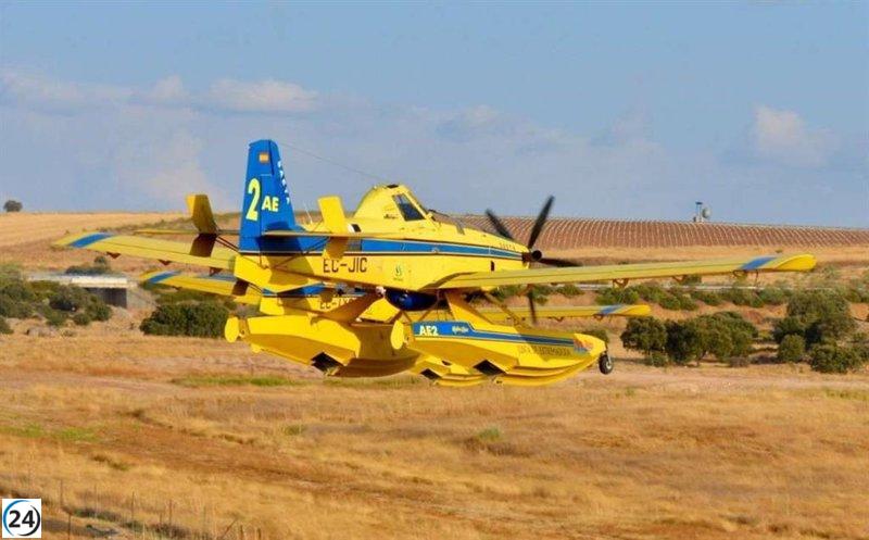 Trabajan más de 50 efectivos en extinción de incendio forestal en Valencia de Alcántara