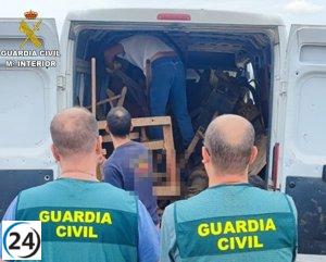 Desmantelado grupo delictivo por la Guardia Civil tras perpetrar 33 robos en fincas agrícolas.