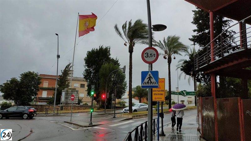 Fuertes rachas de viento y lluvias continúan azotando Extremadura, manteniendo el aviso amarillo este domingo