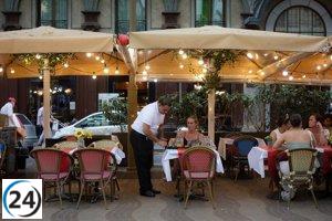 El desempleo se reduce en Extremadura con la creación de miles de empleos en verano.