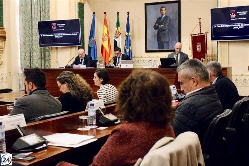 El presupuesto para 2024 de la Diputación de Badajoz es aprobado con el respaldo del PSOE y la abstención del PP, alcanzando los 310 millones.