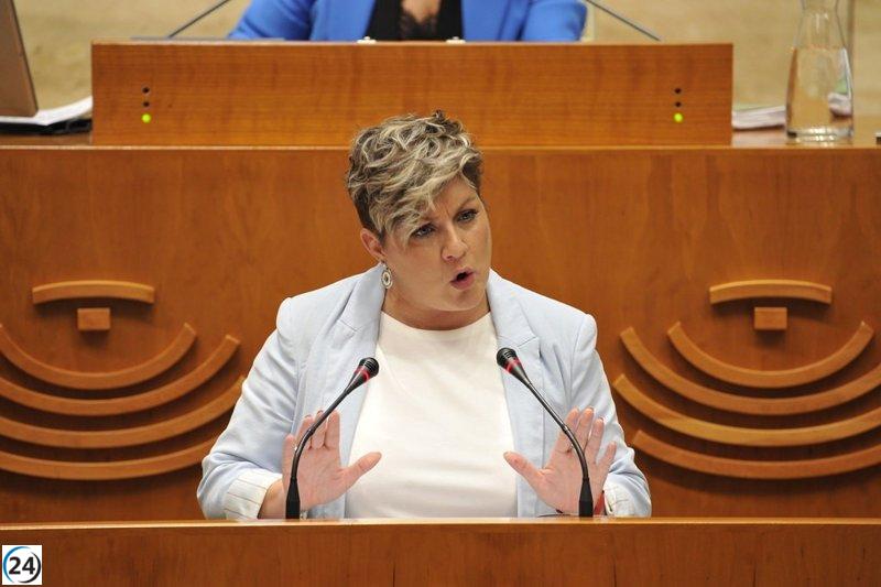 El PSOE insta a la restitución de los PGEx 2024 por 