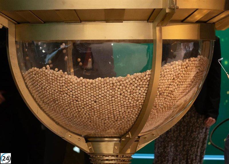 El número 57.421 del Sorteo de Navidad premia a cuatro localidades extremeñas con 36.000 euros