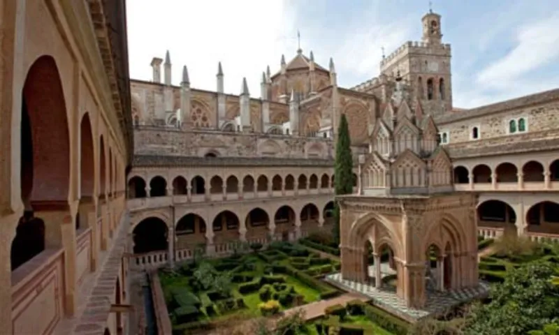 Descubre el Monasterio Real de Santa María de Guadalupe en Cáceres