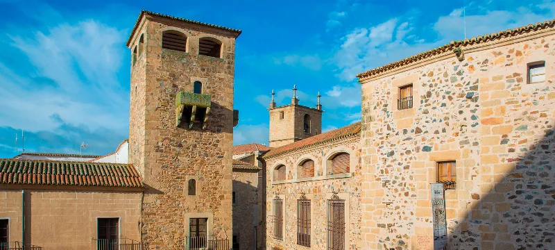 La historia del Palacio de los Golfines de Abajo en Cáceres