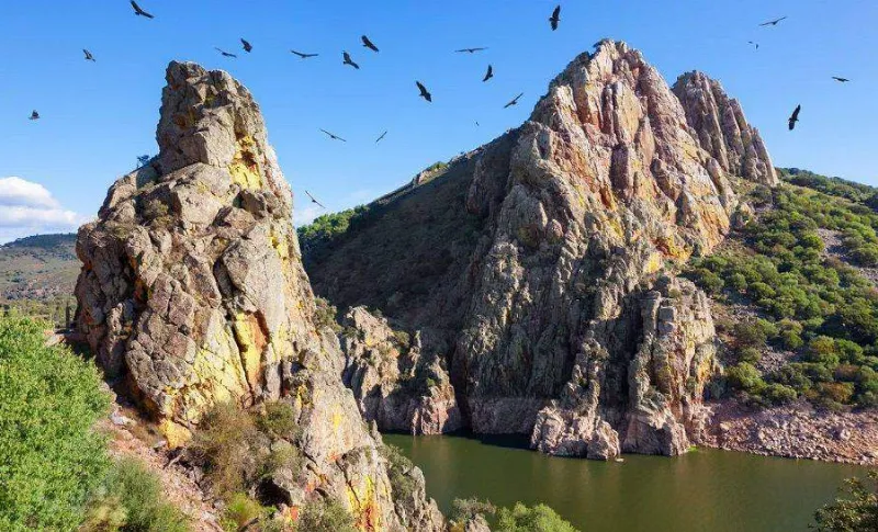 Descubriendo los tesoros arqueológicos del Parque Natural de Monfragüe
